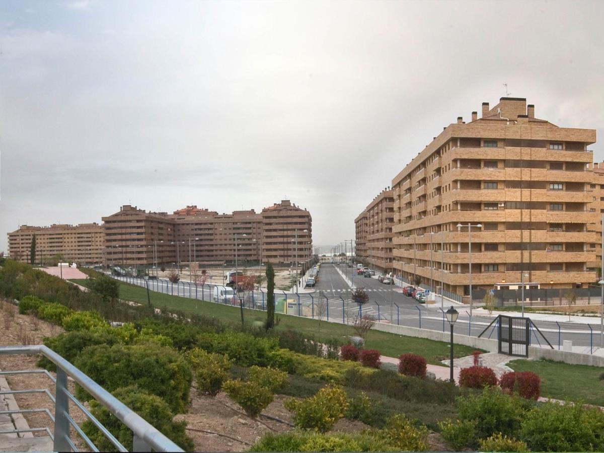 Aires De Toledo-Parque Warner Y Madrid En Familia Leilighet Eksteriør bilde
